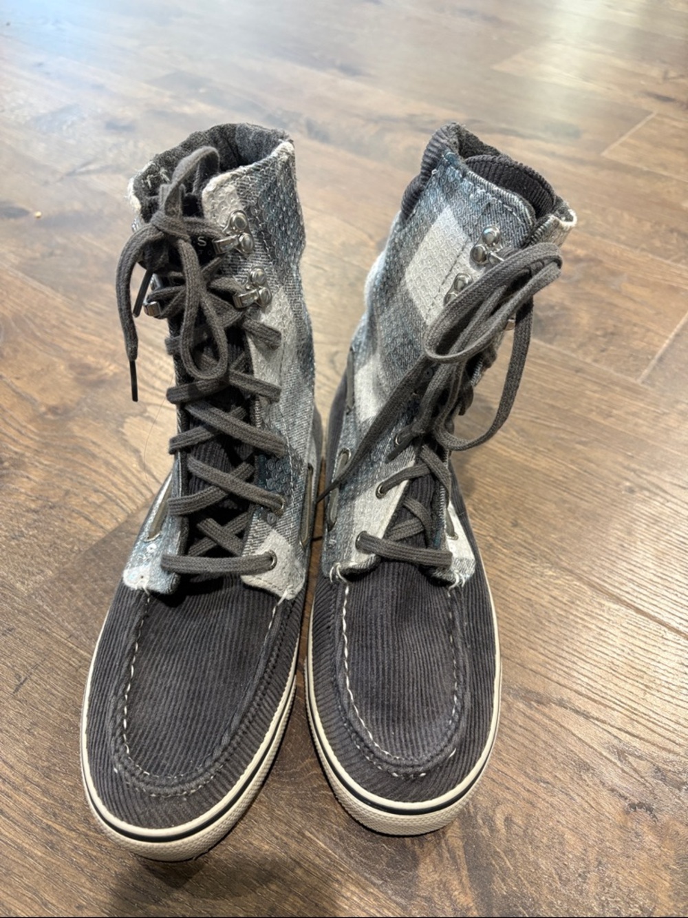 Sperry Women’s 8.5 Plaid Sequin Corduroy Mixed Media High Top Sneakers Gray